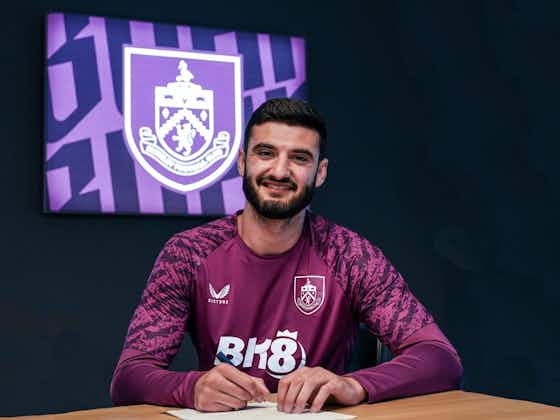Article image:Burnley confirm signing of Armando Broja