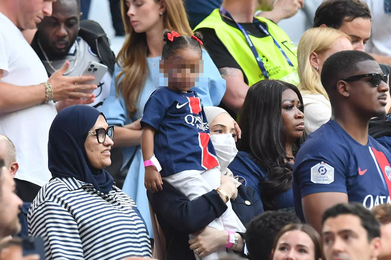 Un très grand joueur une fois marié et stabilisé" : qui est Rima Edbouche,  la femme d'