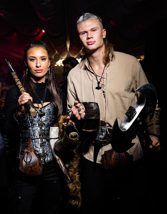 Haaland confiesa un detalle "vergonzoso" sobre su relación con su novia Isabel Haugseng Johansen