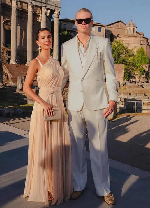 Haaland confiesa un detalle "vergonzoso" sobre su relación con su novia Isabel Haugseng Johansen