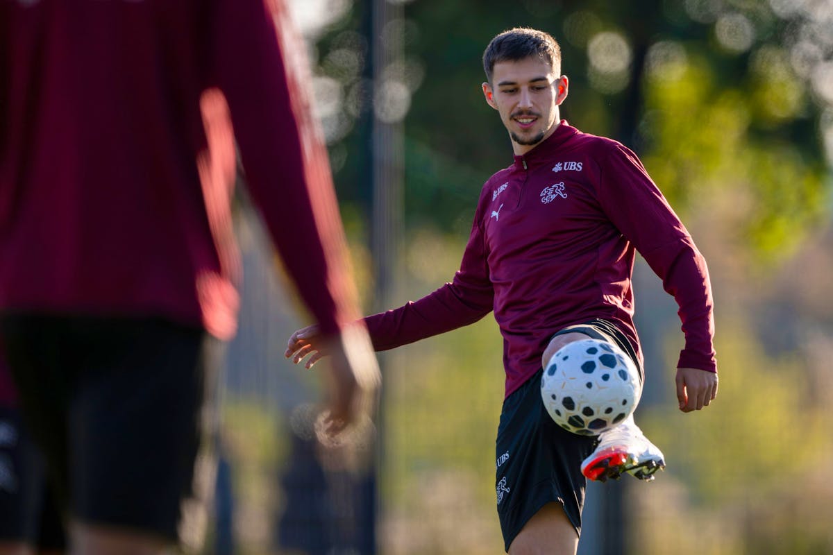 Adrian Bajrami ist seit Oktober Schweizer Nationalspieler.