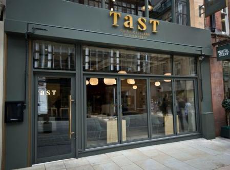 Tast cerrará sus puertas en Manchester