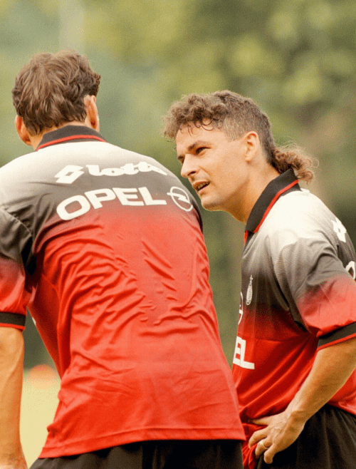 Marco van Basten and Roberto Baggio : r/soccer