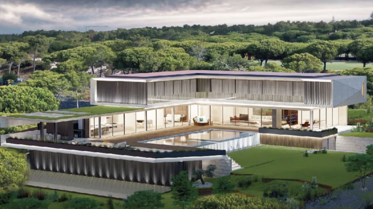 Cristiano Ronaldo bought a new villa next to Lisbon