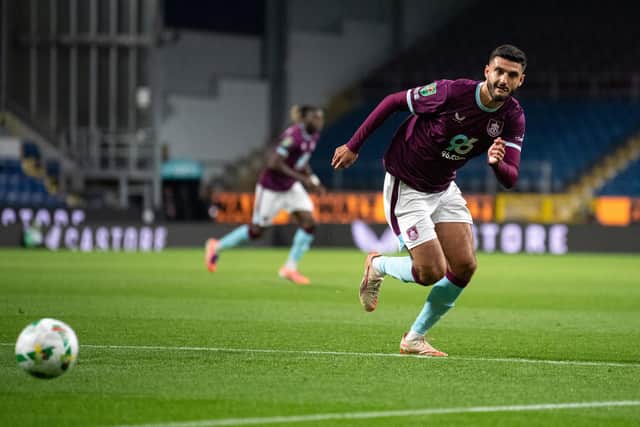 Burnley boss Scott Parker calls for 'calm' over ex-Chelsea and Everton  striker Armando Broja