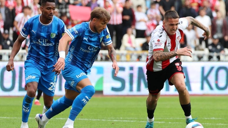 1. Lig'in yıldızı trafik kazası geçirdi