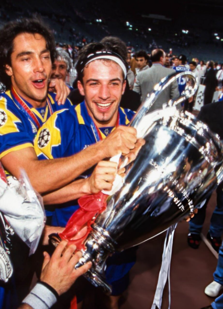 © instagram @alessandrodelpiero