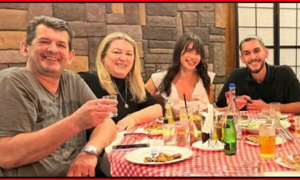 Ola visits Adion's family in Gjakova - Gazeta Express