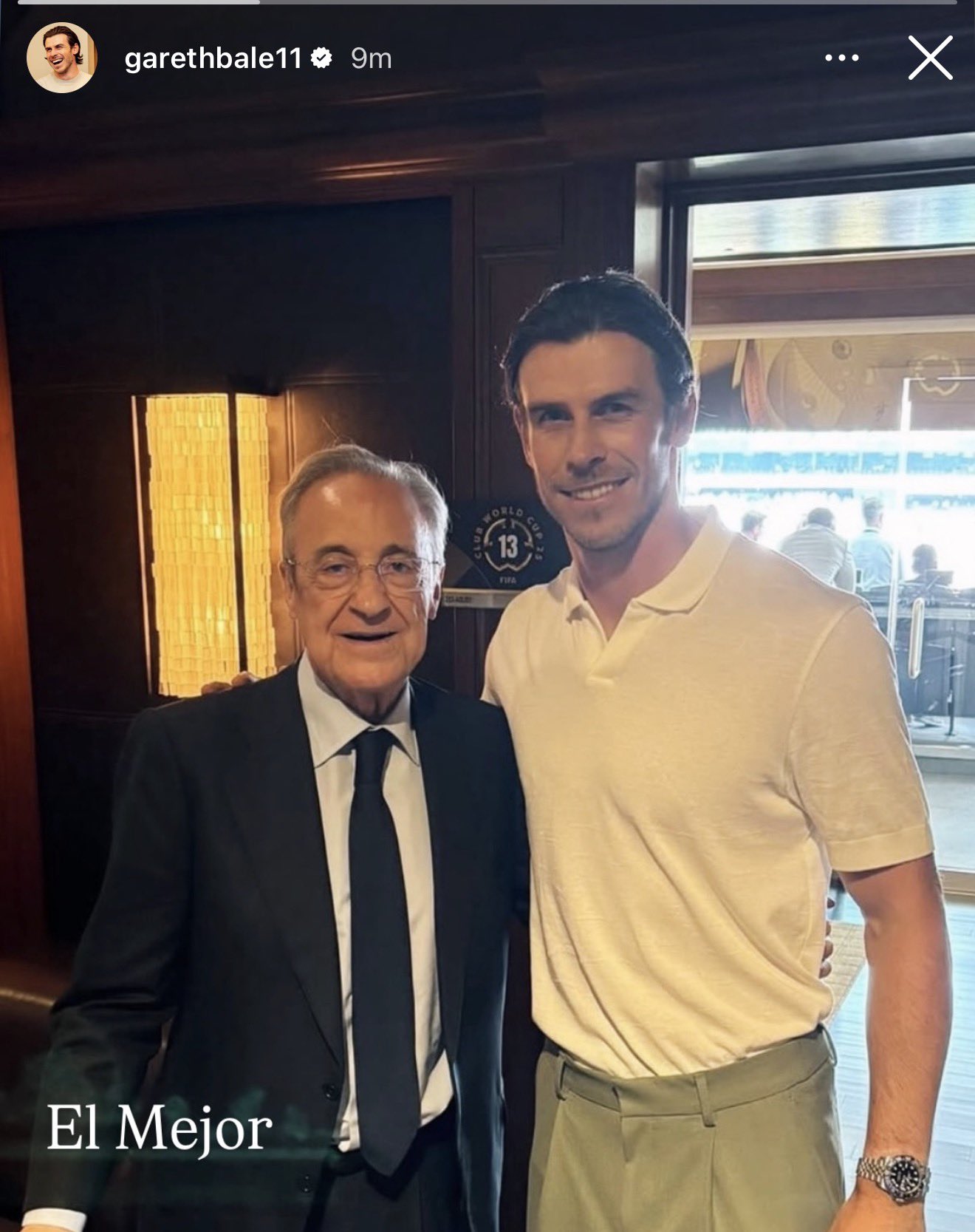 El exjugador del Real Madrid demuestra su apoyo a Florentino Pérez en sus redes.