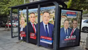 Postera parazgjedhorë në Banjallukë të Bosnje dhe Hercegovinës. Shtator 2026.