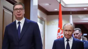 Presidenti serb, Aleksandar Vuçiq, dhe ai rus, Vladimir Putin. Pekin, shtator 2025.
