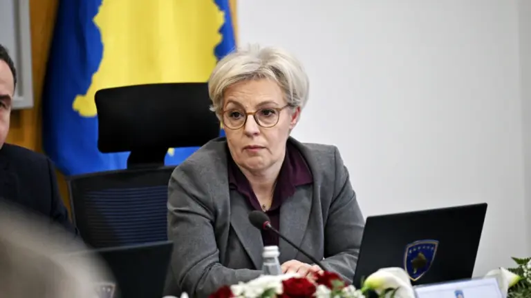 Ministrja e Drejtësisë, Donika Gërvalla, gjatë një mbledhjeje të ekzekutivit të mbajtur në shkurt të vitit 2026.
