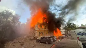 Ndërtesa e Akademisë Kombëtare të Shkencave të Ukrainës, pas një sulmi me dronë nga Rusia në Kiev më 28 shtator.